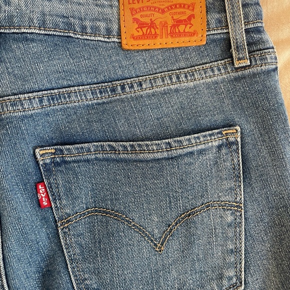 Levi’s 721 skinny ankle jean distressed size 28 - Picture 5 of 5